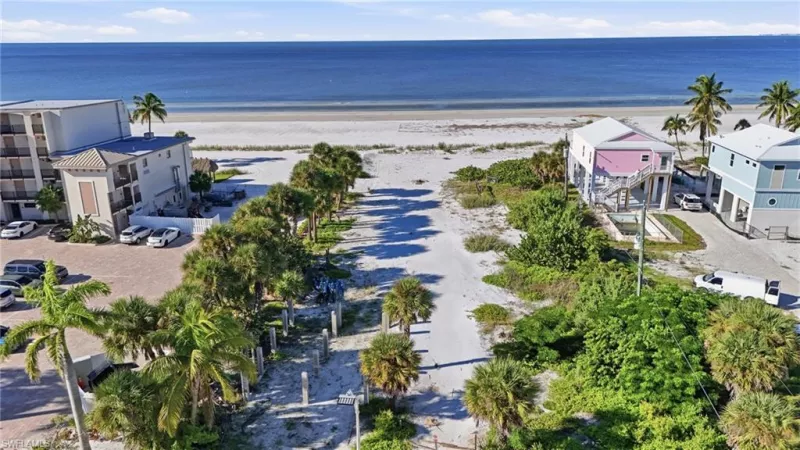 FORT MYERS BEACH