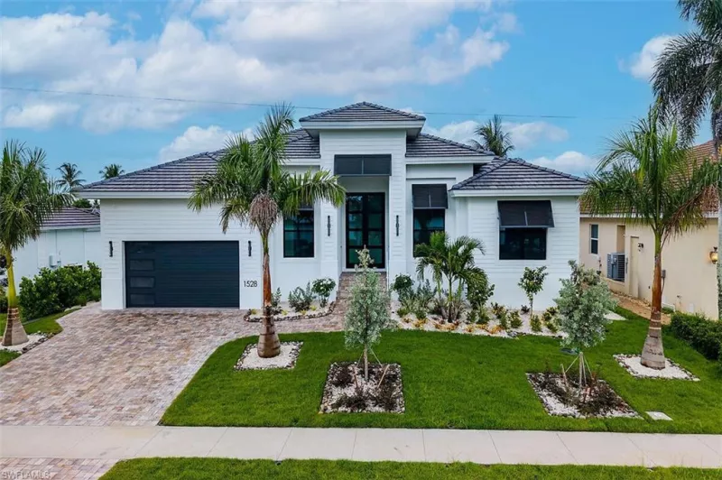 MARCO ISLAND