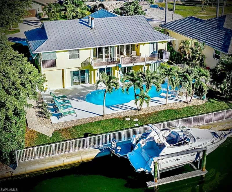 MARCO ISLAND