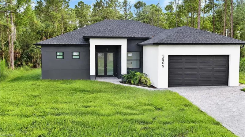 LEHIGH ACRES