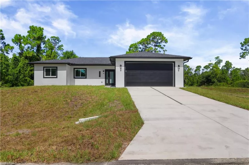 LEHIGH ACRES