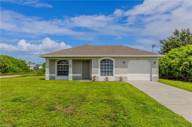 LEHIGH ACRES