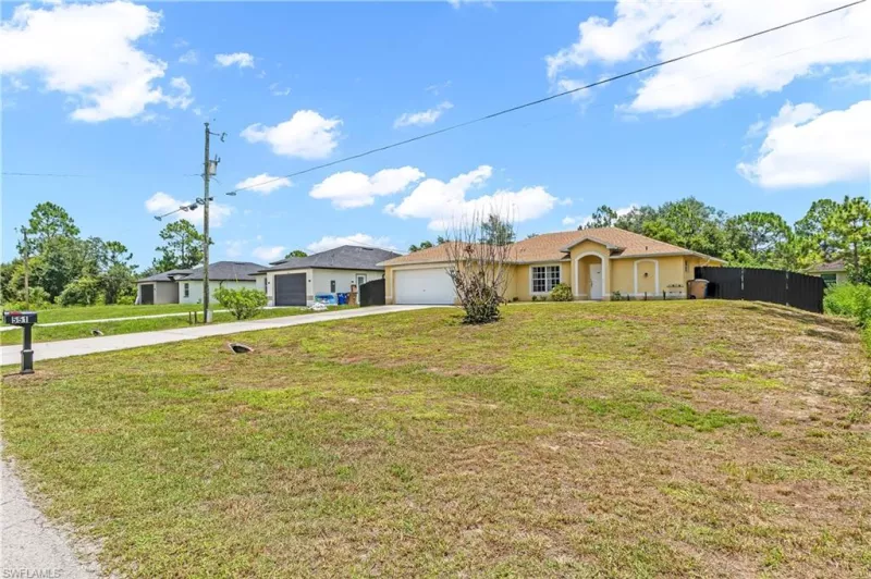 LEHIGH ACRES