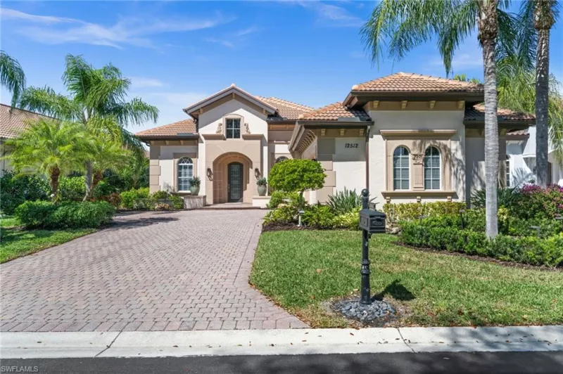 ESTERO