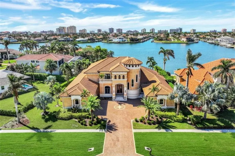 MARCO ISLAND