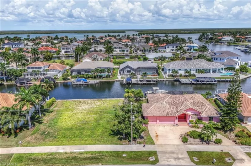 MARCO ISLAND