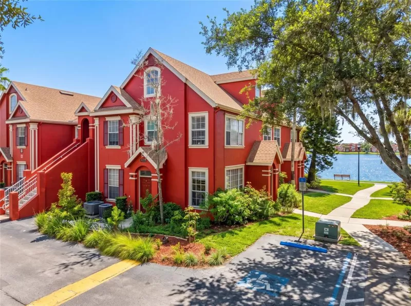 TAMPA