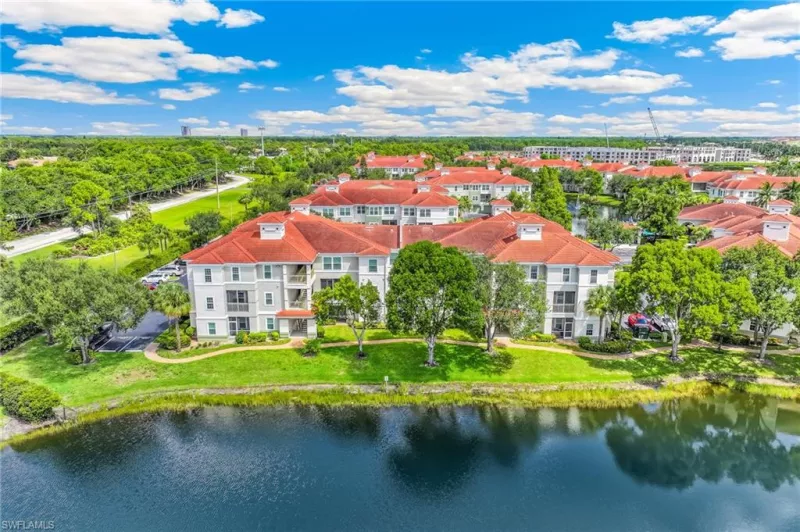 ESTERO