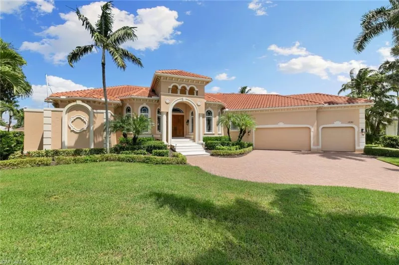 MARCO ISLAND