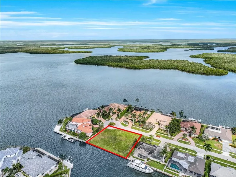MARCO ISLAND