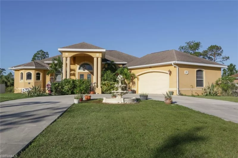 LEHIGH ACRES