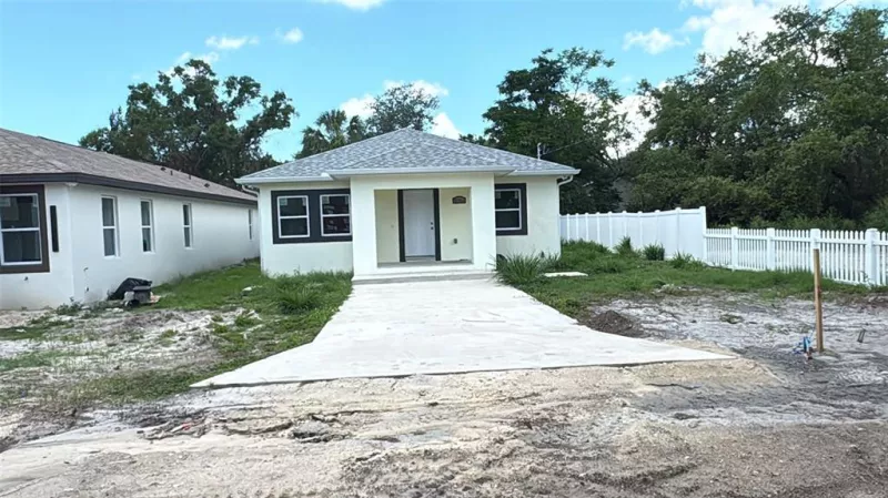 TAMPA