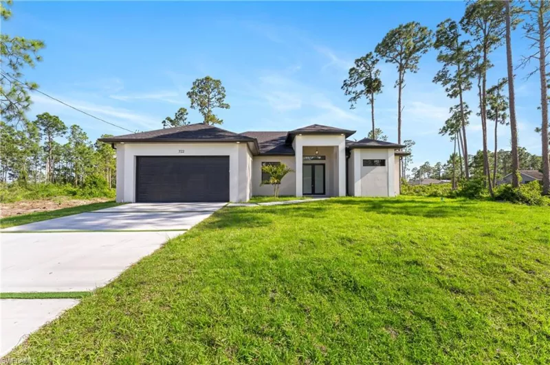 LEHIGH ACRES