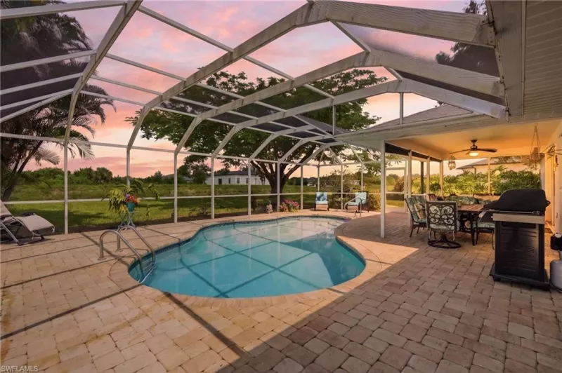 LEHIGH ACRES