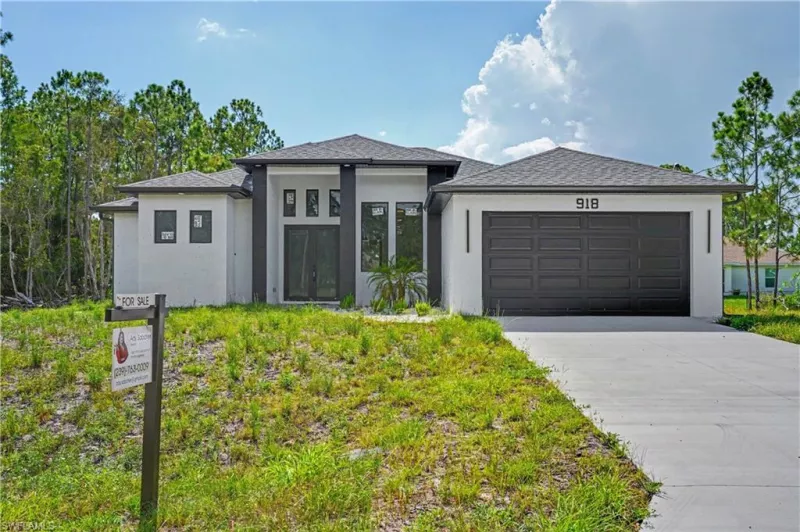 LEHIGH ACRES