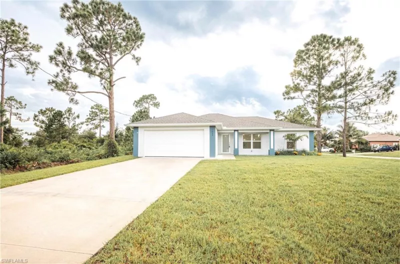 LEHIGH ACRES
