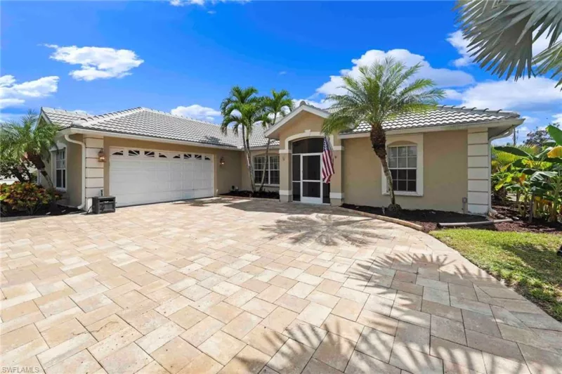 BONITA SPRINGS