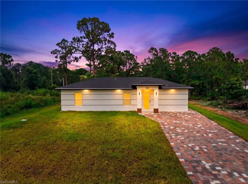 LEHIGH ACRES