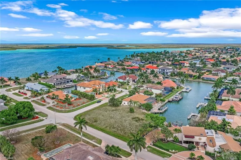 MARCO ISLAND