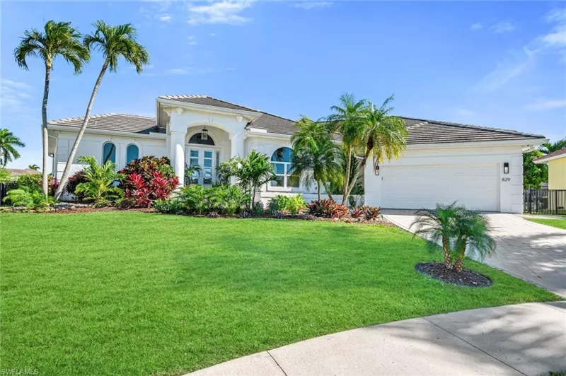 MARCO ISLAND