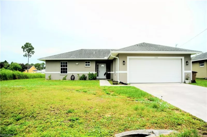 LEHIGH ACRES