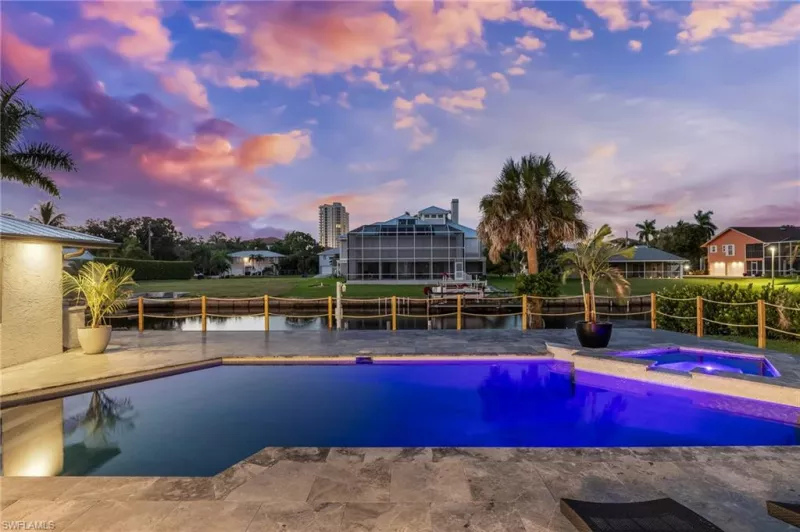 BONITA SPRINGS
