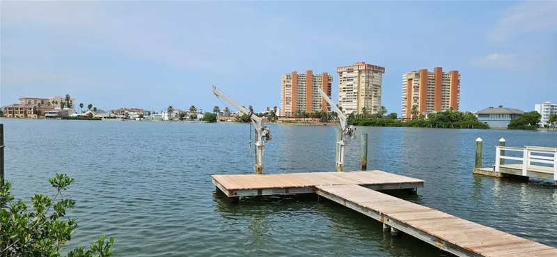 REDINGTON SHORES