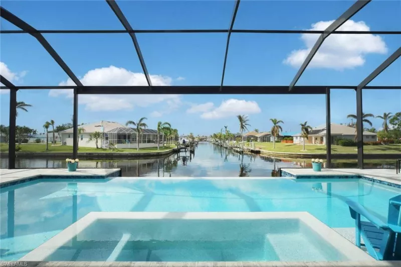 CAPE CORAL