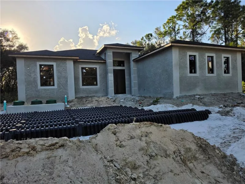 LEHIGH ACRES