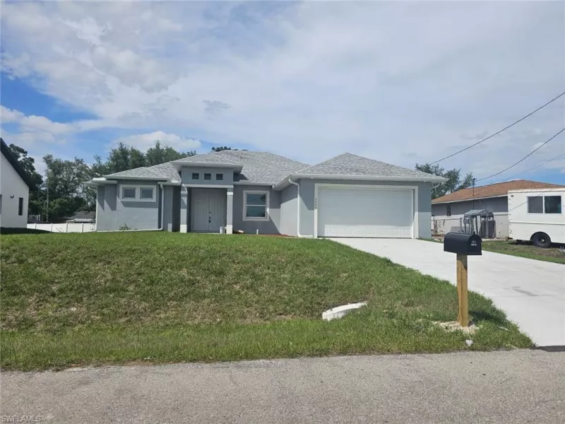 LEHIGH ACRES