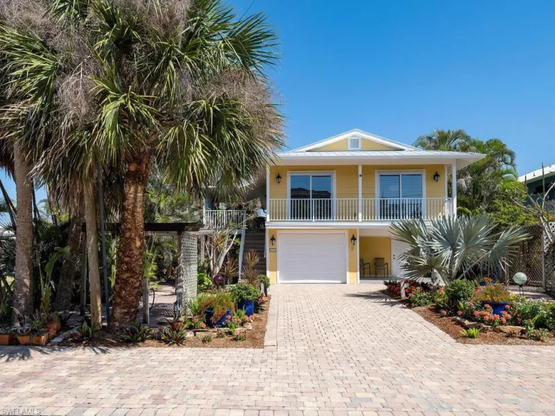 BONITA SPRINGS
