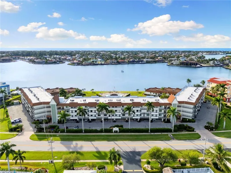 MARCO ISLAND