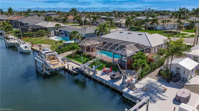 MARCO ISLAND