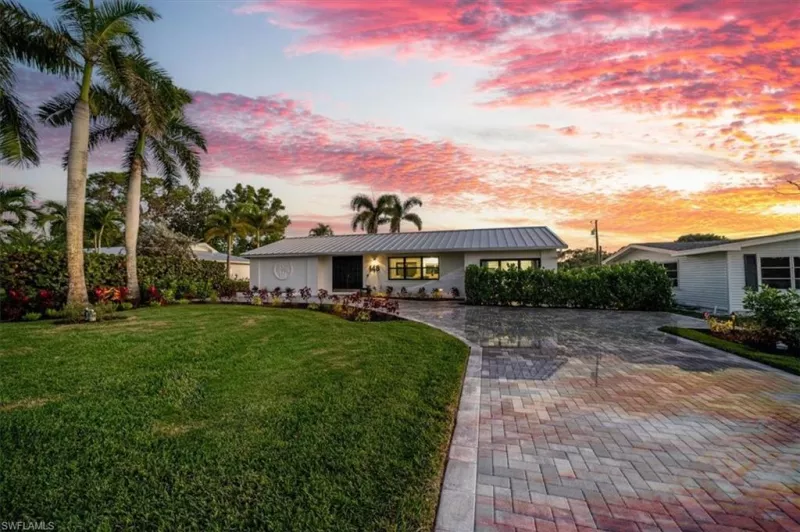 BONITA SPRINGS