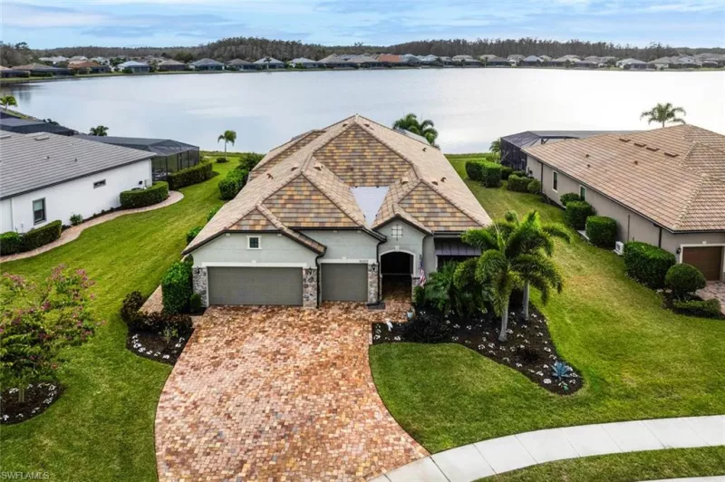 ESTERO