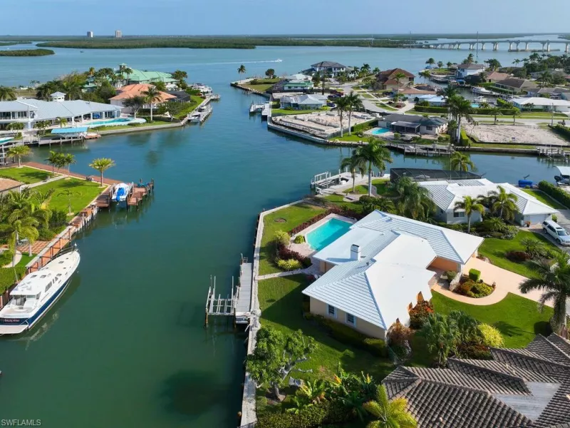 MARCO ISLAND