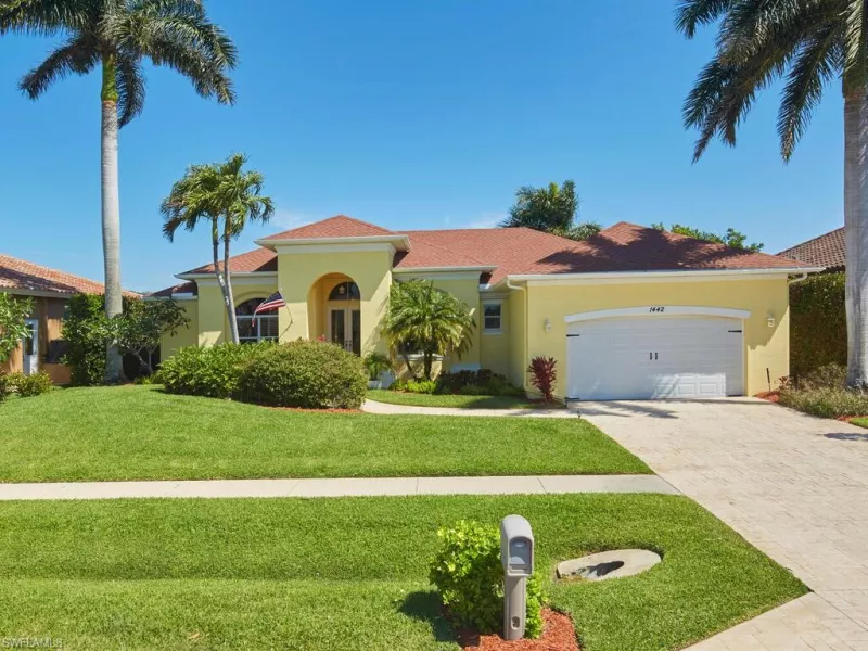 MARCO ISLAND