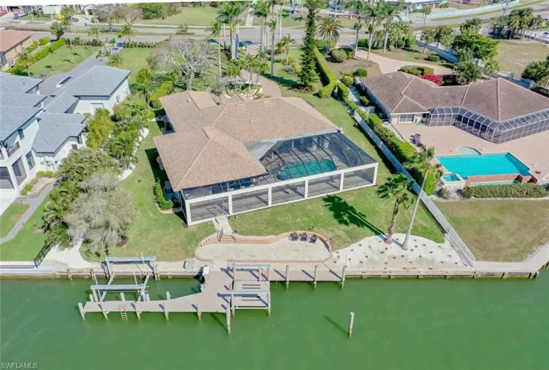 MARCO ISLAND