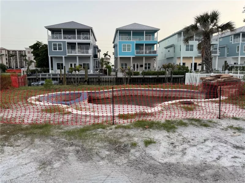 FORT MYERS BEACH