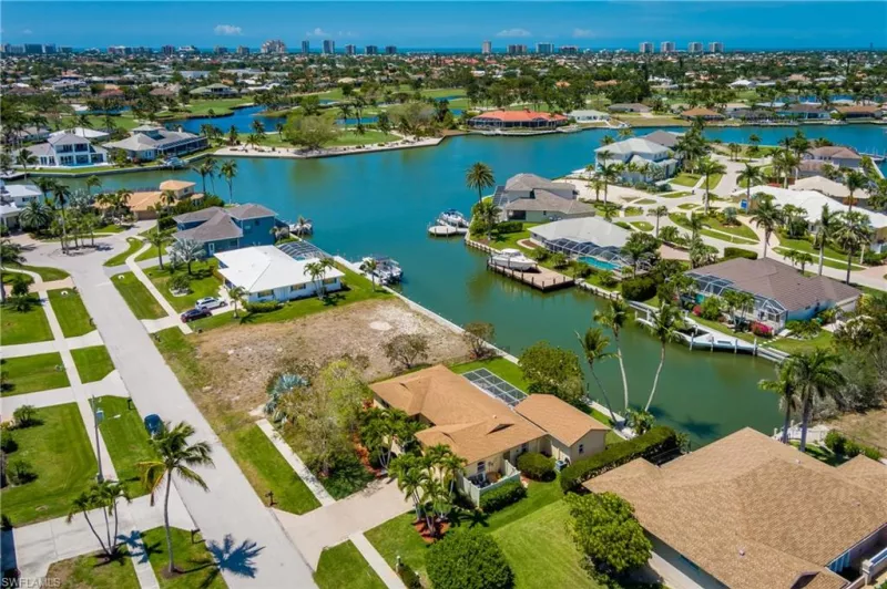 MARCO ISLAND