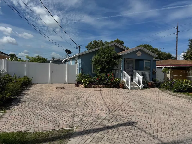 TAMPA