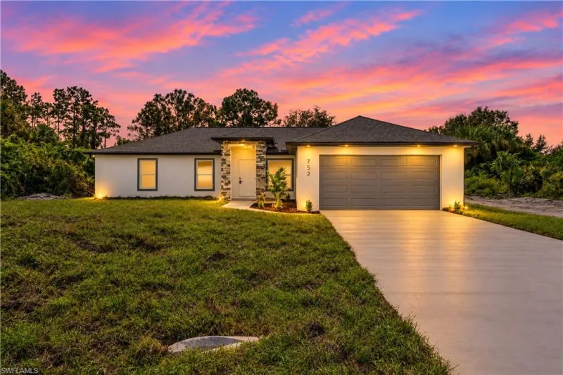 LEHIGH ACRES