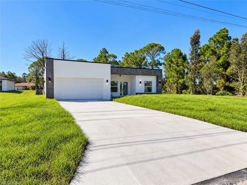 LEHIGH ACRES