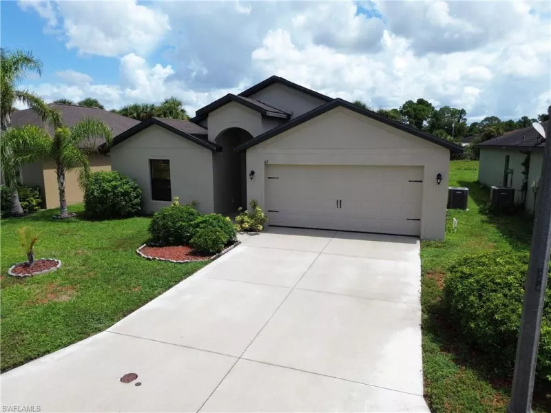 LEHIGH ACRES