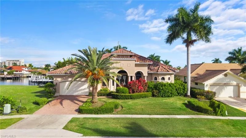 MARCO ISLAND