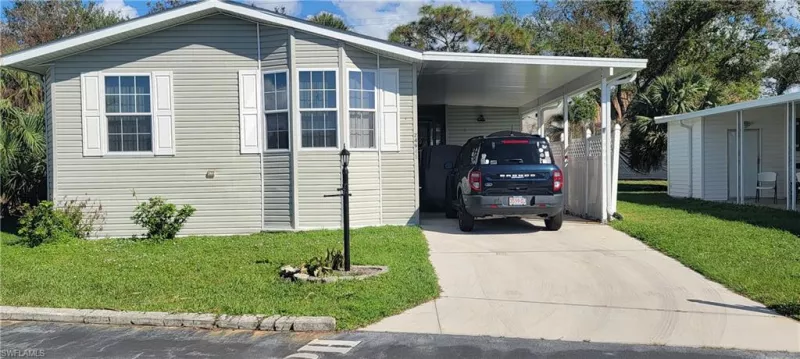 BONITA SPRINGS