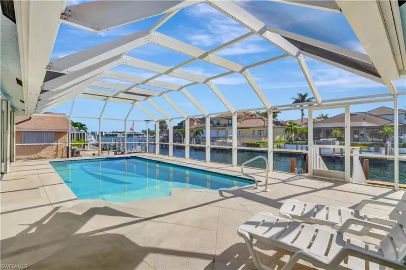 MARCO ISLAND