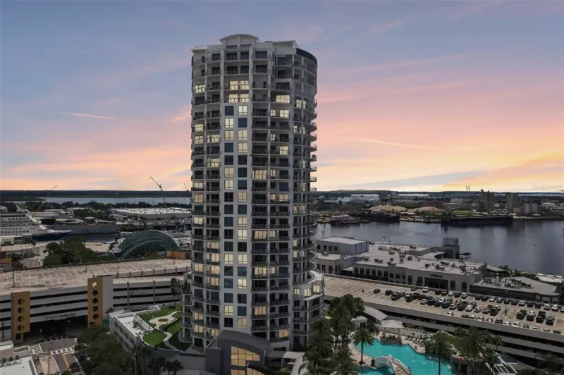 TAMPA