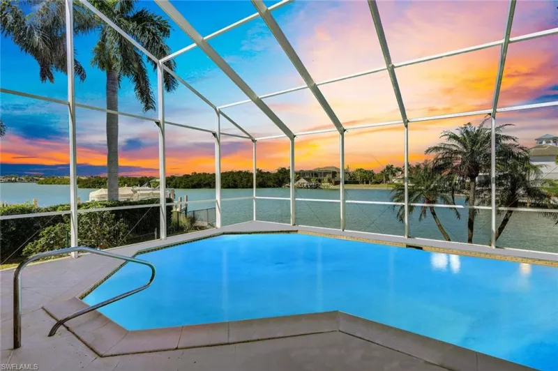 MARCO ISLAND