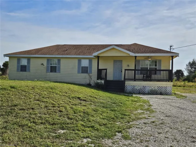 LEHIGH ACRES